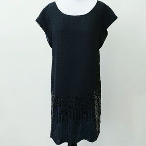 POTTER’S POT Swiss Dot Scalloped Hem Black Dress